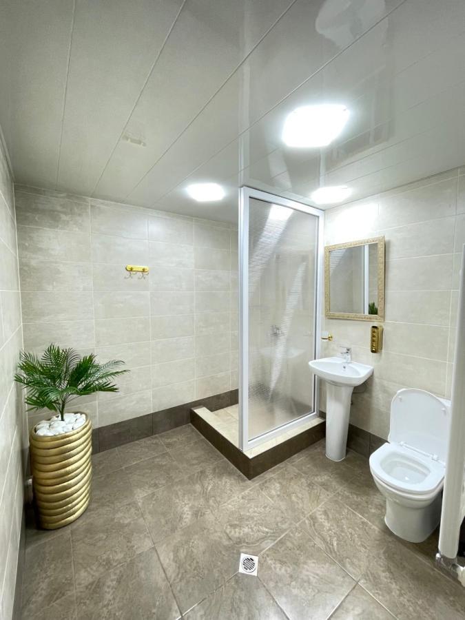 Santorini Hotel & Hostel エレバン エクステリア 写真
