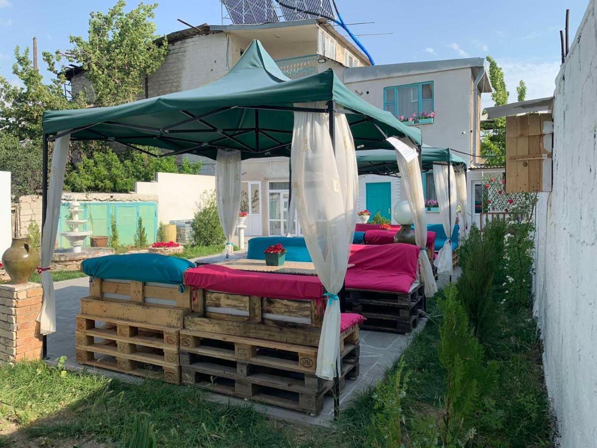 Santorini Hotel & Hostel エレバン エクステリア 写真